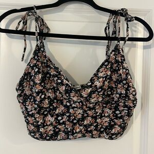 Abercrombie & Fitch cropped tank top